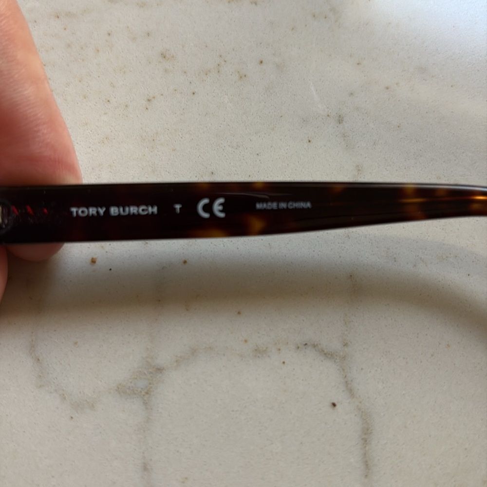 Tory Burch - Tortoiseshell Eyeglasses Frames with Orange Logo Case and Bag - Picture 6 of 7